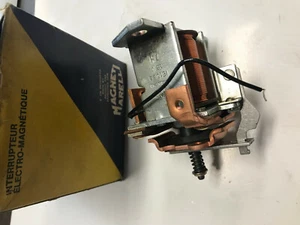 IE15AA 63631525 BNG ELETTROMAGNETE MAGNETI MARELLI 24 VOLTS OM NEW - Imagen 1 de 3