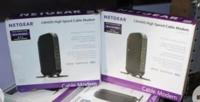DOS Netgear DOCSIS 30 (CM400-100NAS) 340 Mbps - Ahorra cable módem alquiler Foto 1 de 4