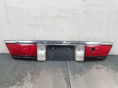 Grand Marquis 2000/Crown Vic Victoria panel de acabado de maletero/luces #1010 D2 Foto 1 de 4