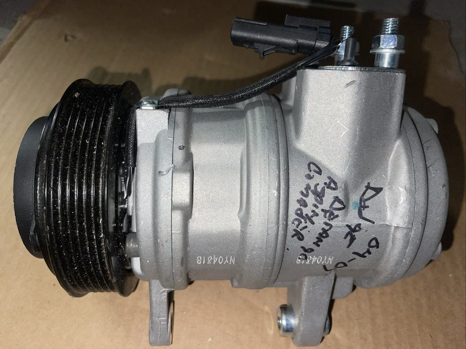 Compresor DW 68357 para Chrysler Aspen Dodge Durango Jeep Grand Cherokee   Foto 1 de 4