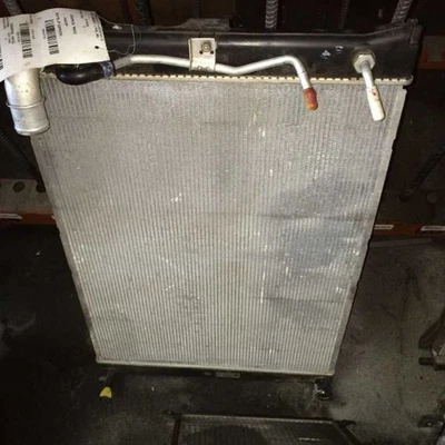 Toyota Sienna 2005 radiador Foto 1 de 2