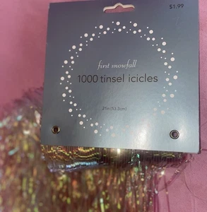 De colección Martha Stewart EveryDay First SnowFall 1000 Oropel Icicles Iridiscente - Imagen 1 de 9