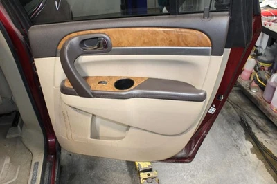 2008 Buick Enclave Rear Right Door Panel Tan OEM Used 161K Miles C25260 Foto 1 de 4