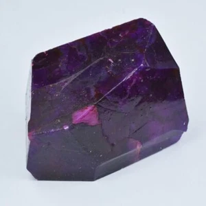 Piedra preciosa suelta natural enorme extraída de tierra extraída con certificación de zafiro púrpura 1500 quilates - Imagen 1 de 3