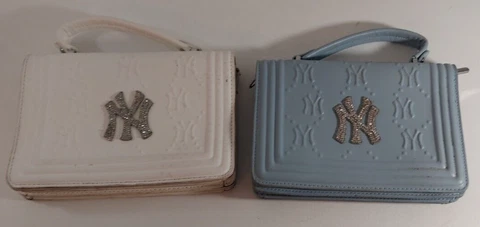 NEW YORK YANKEES Women's Wallet/Purse/Clutch, Button/Zip, Blue or White Cover