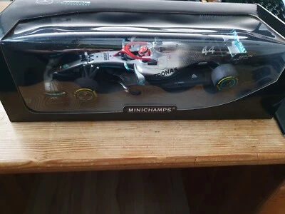 Minichamps 1/18 Lewis Hamilton Mercedes W10 2019 Monaco GP Race Winner - Bild 1 von 4