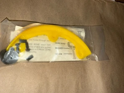 Monopatín Powell Peralta Nose Bone amarillo original vintage nuevo de los años 80 Foto 1 de 4