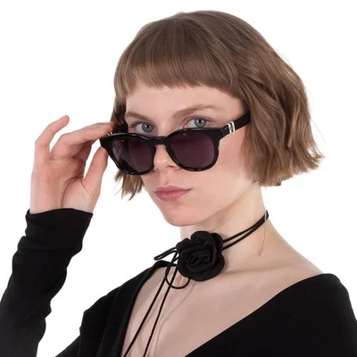 Gafas de sol unisex ovaladas Lacoste Smoke L6006S 001 49 L6006S 001 49 Foto 1 de 4