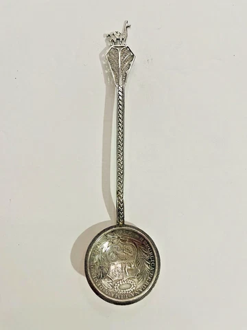 Vintage Silver  Spoon Coin Peru Llama Souvenir 5 decimos Un sol  1931 30g 5.5” Cover