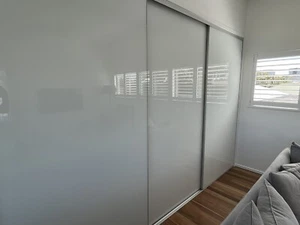 Complete Built-in Frosted Glass Wardrobe - Picture 1 of 4