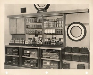 Texaco Product Display Photo Seattle Washington 1950s 8 x 10 - Picture 1 of 1