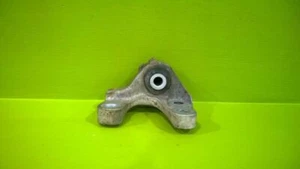 15 200 2.4L AT REAR TRANSMISSION MOUNT BRACKET OEM 3197-25 - Picture 1 of 6