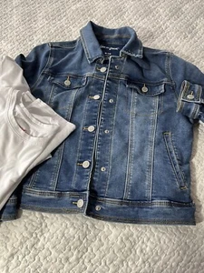 EUC CAT & JACK JEAN JACKET SIZE Size XL 14 BLUE w/2 FREE White T-Shirts Tee - Picture 1 of 13