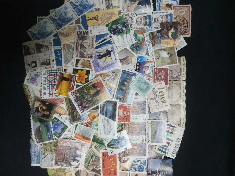 50gm Worldwide Used Stamps Off Paper - Image 1 of 3
