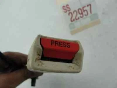 Hebilla del cinturón de seguridad Q45 1997 INFINITI lado izquierdo del conductor cierre del extremo del asiento delantero OEM Foto 1 de 4