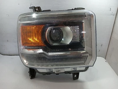 84062137 Passenger Right Headlight from 2017 GMC Sierra Denali 3500 12395226 - Image 1 of 4