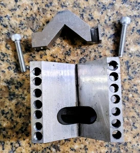 🗽 VINTAGE 2"  V BLOCK WITH CLAMP MACHINIST/TOOLMAKER - Picture 1 of 10