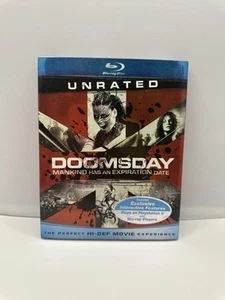 Unrated Doomsday (2008) (Blu-ray, 2008) New Sealed Mankind Has Expiration Date - Foto 1 di 2