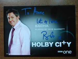 BOB BARRETT *Sacha Levy* HOLBY CITY HAND SIGNED AUTOGRAPH FAN CAST PHOTO CARD