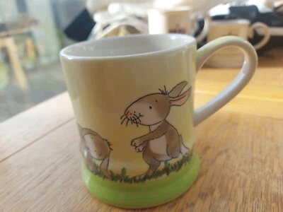 Taza de conejo pintada a mano por Whittard Foto 1 de 2