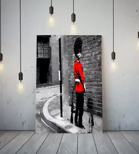 GUARDIA BANKSY QUEENS - TELA CORNICE PROFONDA STAMPA IMMAGINE ARTE ROSSO NERO - Foto 1 di 3