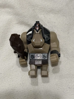 Lego Fantasy Era Castillo Troll Bronceado Oscuro Con Armadura Negra Cas423 Foto 1 de 4