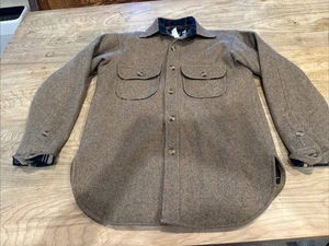 Johnson Woolen Mills Button Up Wool Jacket Mens XS Acorn Flannel Lined Jac-Shirt - Picture 1 of 6