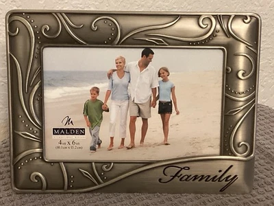 Malden Pewter 4”x6” Photo Frame “Family” Vine Pattern New In Damaged Box - Image 1 of 4