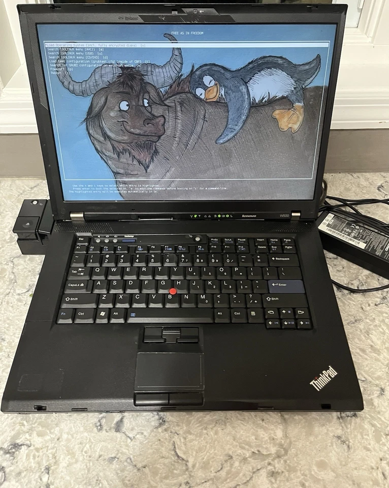 Librebooted W500 Thinkpad + Dock Core 2 Duo T9400 2,53GHz 8gb DDR3 ohne HDD & Bat - Bild 1 von 4