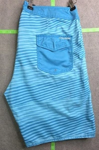 Volcom Board Shorts Men's 38 Flat Front Teal Blue Stripes 10" Rear Pocket - Picture 1 of 8