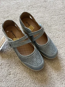 Ladies Cushion Walk Summer Shoes Blue Small Wedge Size 5 BNWOB - Picture 1 of 4