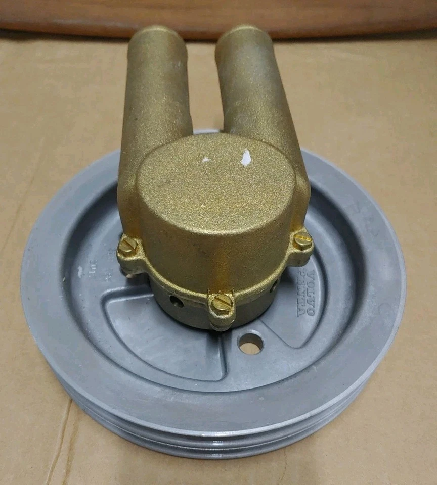 Volvo Penta OEM Raw Sea Water Pump Double V Belt Pulley 21214596 3858229