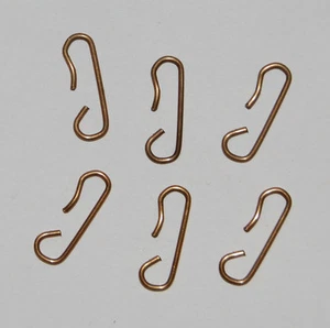 VINTAGE BRASS WIRE HOOKS HOOK CLASP CLASPS 16mm - Picture 1 of 1