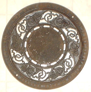 Antique Adams Co. Dubuque, Iowa 3-Pc. Cast Iron Stove Pipe Collar Floor Grate - Imagen 1 de 9