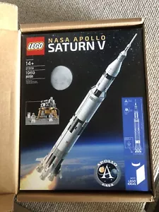 LEGO NASA Apollo Saturn V Rocket 21309 Ideas Set 17 NEW SEALED in Brown Ship Box - Picture 1 of 2