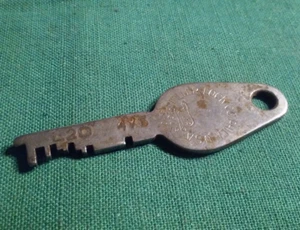 Vintage Flat Pad Lock or Safe KEY D S L Co. Miller Lock Co Philadelphia #L2D-476 - Picture 1 of 4