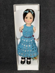 Vintage 1975 Effanbee Puppe #1176 - neuwertig in weißer Box - Handarbeit Outfit - selten - Bild 1 von 9