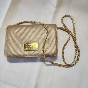 STUDIO BADGLEY MISCHKA Gold Crossbody Organizer Tasche Kettenriemen gesteppt vegan - Bild 1 von 17