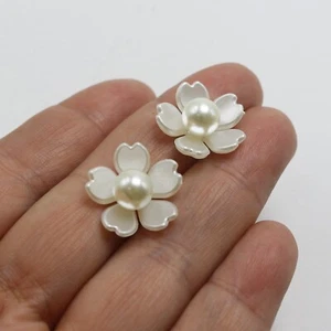 Botones artesanales hágalo usted mismo marfil perla en forma de flor para hacer joyas artesanía costura - Imagen 1 de 15