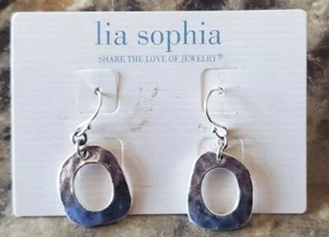 Lis Sophia Earrings Muted Hammered Silver - Picture 1 of 1