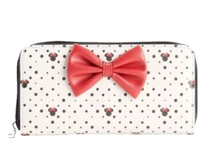 Disney's Minnie Mouse Polka Dot  Bow Applique Full Zip Wallet - Picture 1 of 2