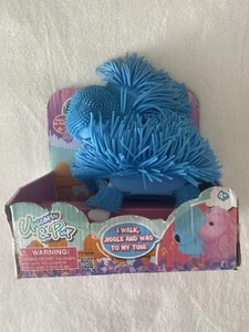 Eolo Toys Eolo Jiggly Pets Walking Barking Rubbery Puppy Dog Blue - Bild 1 von 3