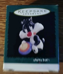 Vtg Hallmark Miniature Christmas Ornament Baby Sylvester Looney Tunes EUC - Picture 1 of 3