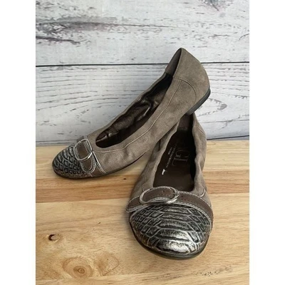 AGL Beige Taupe Gamuza Serpiente Puntera Hebilla Ballet Pisos Mujer Talla 40/10 Italia Foto 1 de 4
