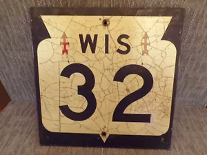 Vtg WIsconsin 32nd Division Memorial Red Arrow Highway 32 Road SIgn 24x24 Wood - Picture 1 of 5
