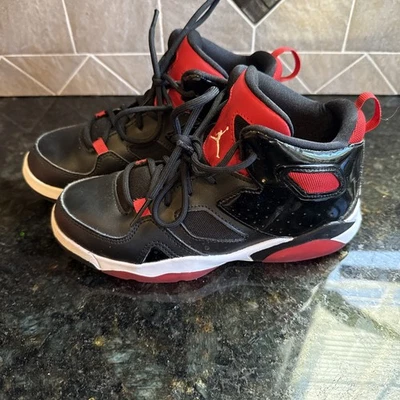 Zapatos Jordan Flight Club para niños pequeños negro/blanco-rojo universitario Foto 1 de 4