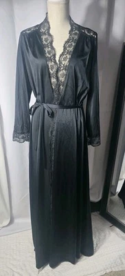 Bata Olga Vintage Talla Mediana 94007 Sedosa Ligera Bata Peignoir Foto 1 de 4