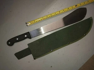BOLO MACHETE STYLE - CAMPING, BUSH WALKING, ARMY - NICE ITEM, NEW WITH SHEATH - Picture 1 of 4