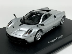 1/43 AutoArt Pagani Huayra in Silver 58206 CF090 - Picture 1 of 6