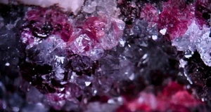 Bou Azzer Jeweled Talisman-Multi-Generation Roselite and Quartz on Dolomite - Picture 1 of 15